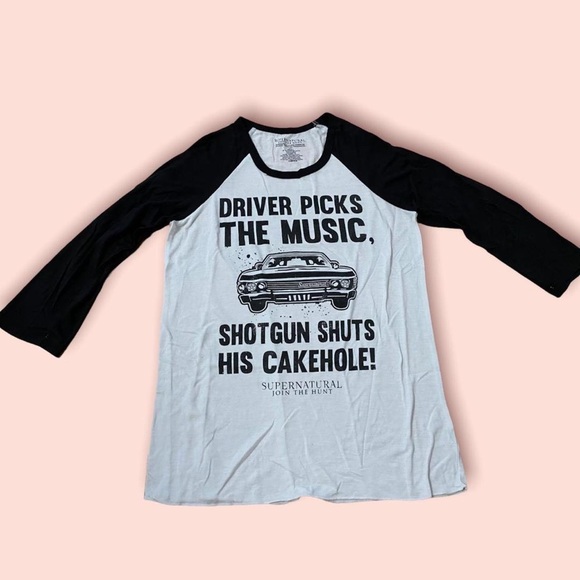Hot Topic Supernatural Driver Picks the Music Raglan Sleeve Baseball Tee - Picture 1 of 3